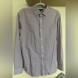 Banana Republic, Classic Fit — Men’s L Long Sleeve button-down